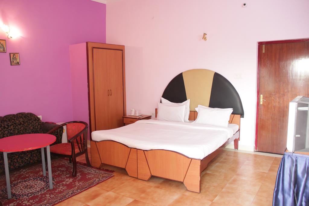 Hotel Rajshree Пушкар Номер фото